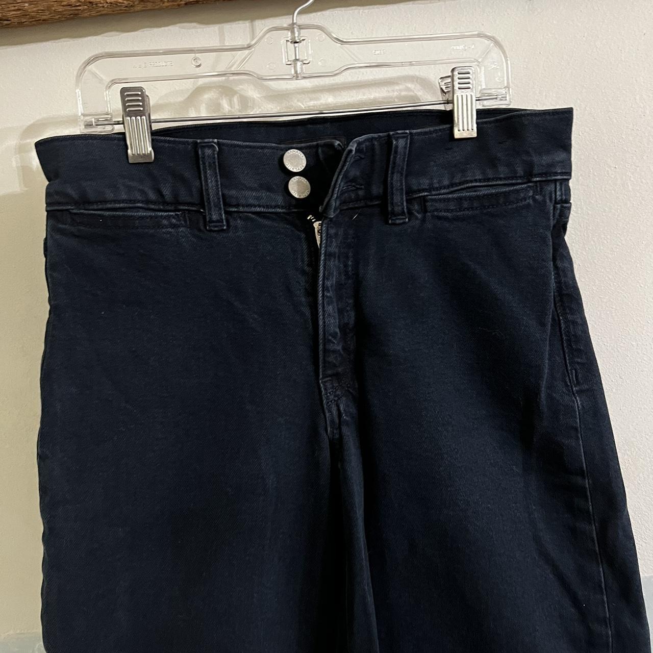 item listed by theonewhereyoubuyvintage