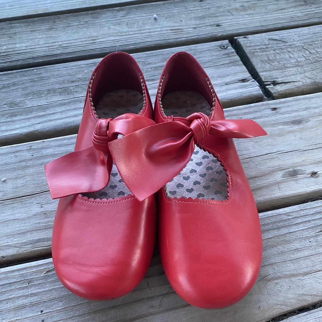 item listed by lucydubose