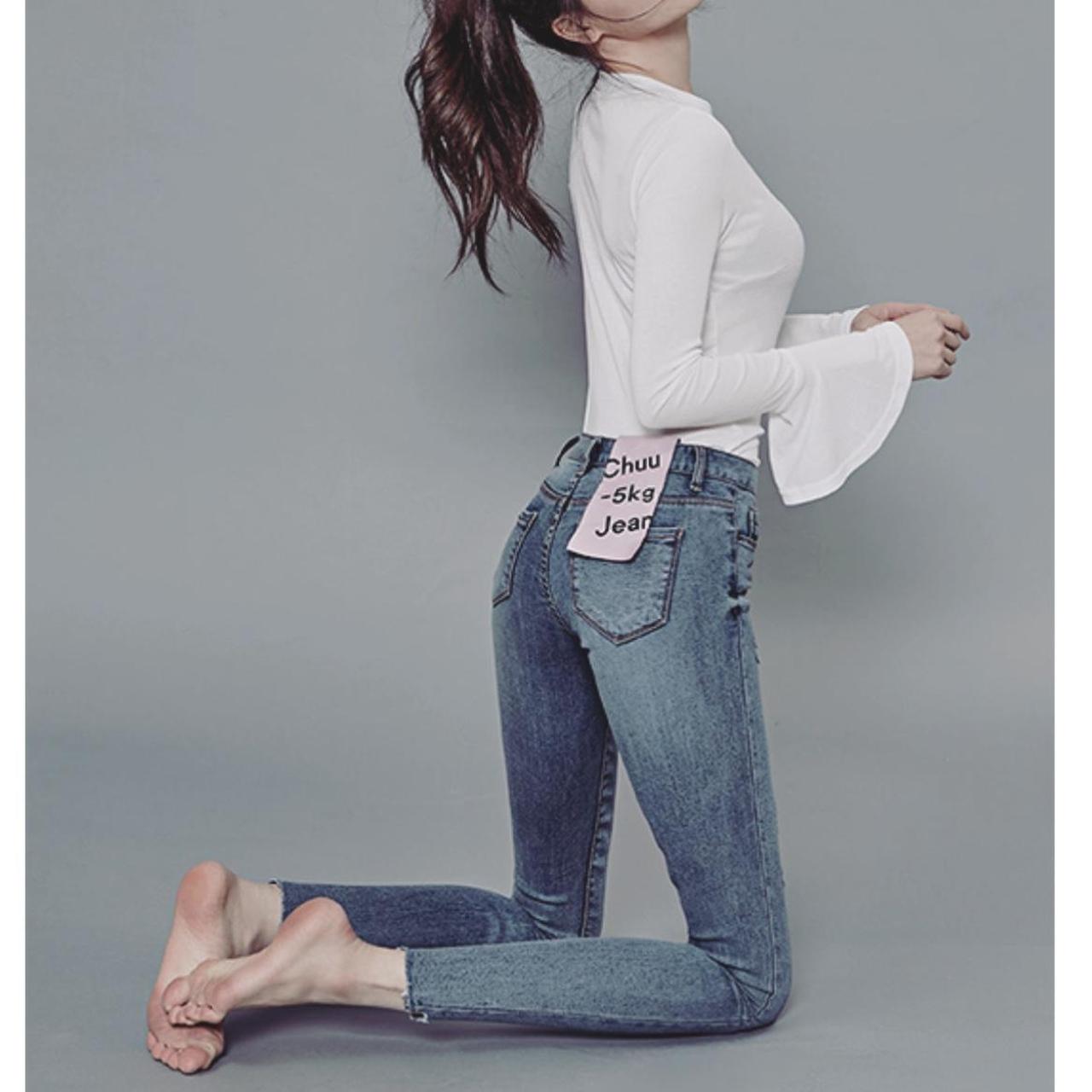 Korean brand Chuu 5kg jeans bought in Korea Slim