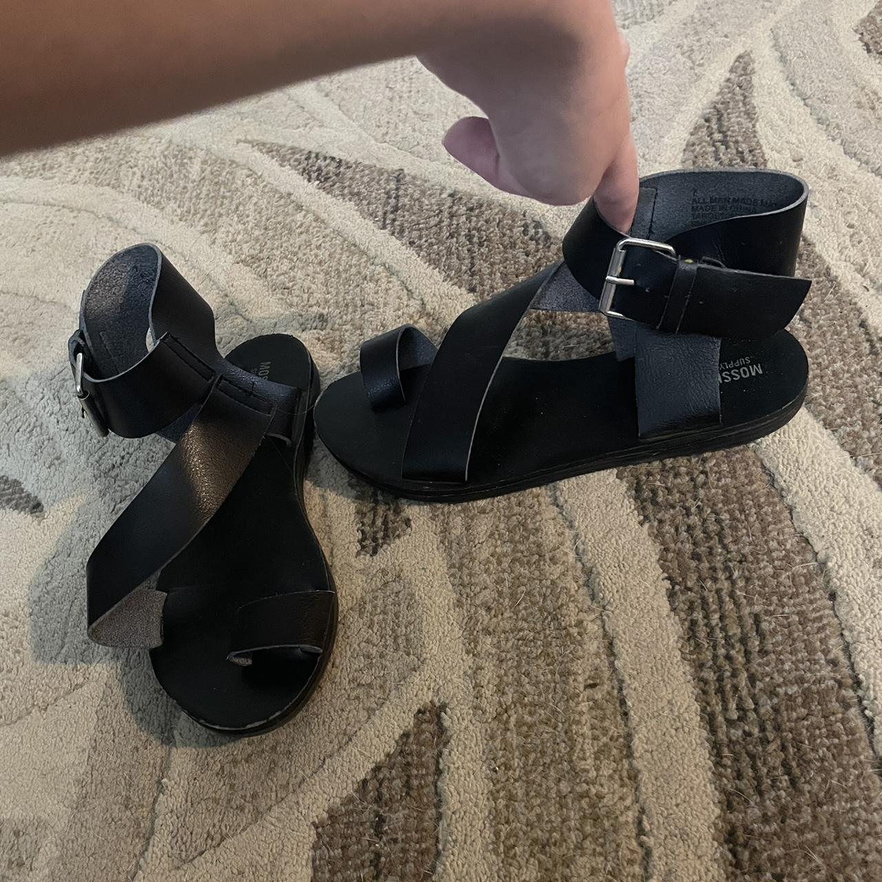 Mossimo best sale strappy sandals