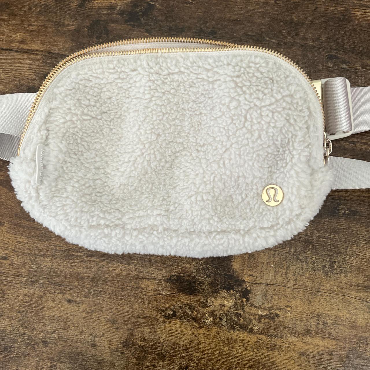 Lululemon white fuzzy fanny pack! APPLE PAY PLEASE! - Depop