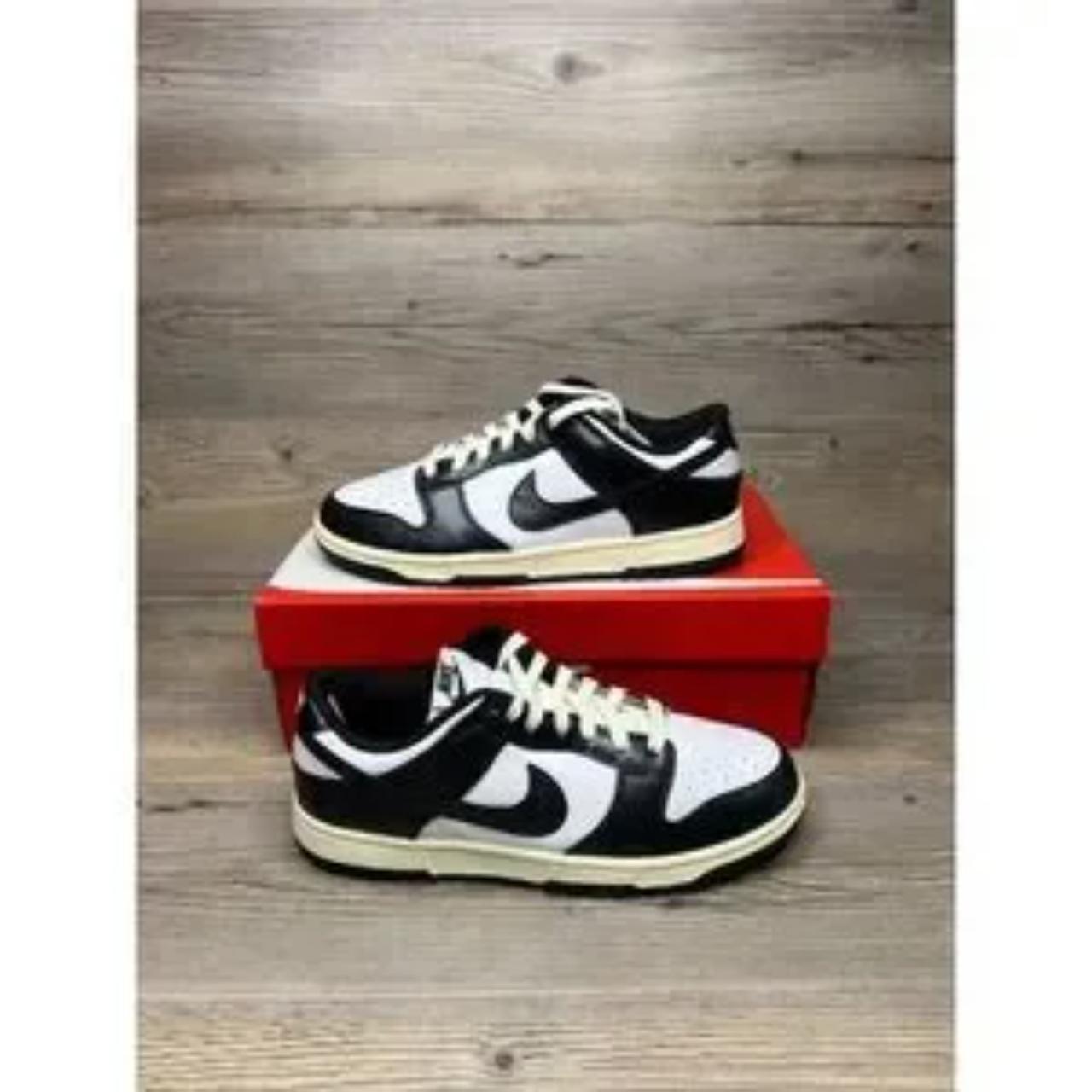 Nike Dunk Low shops Panda Size 6.5