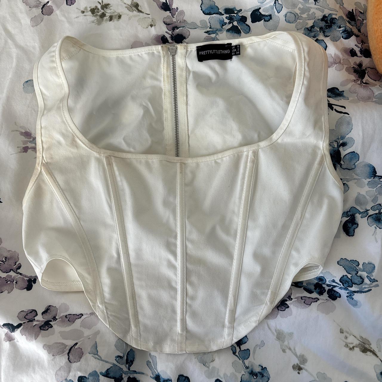 item listed by elyana_8