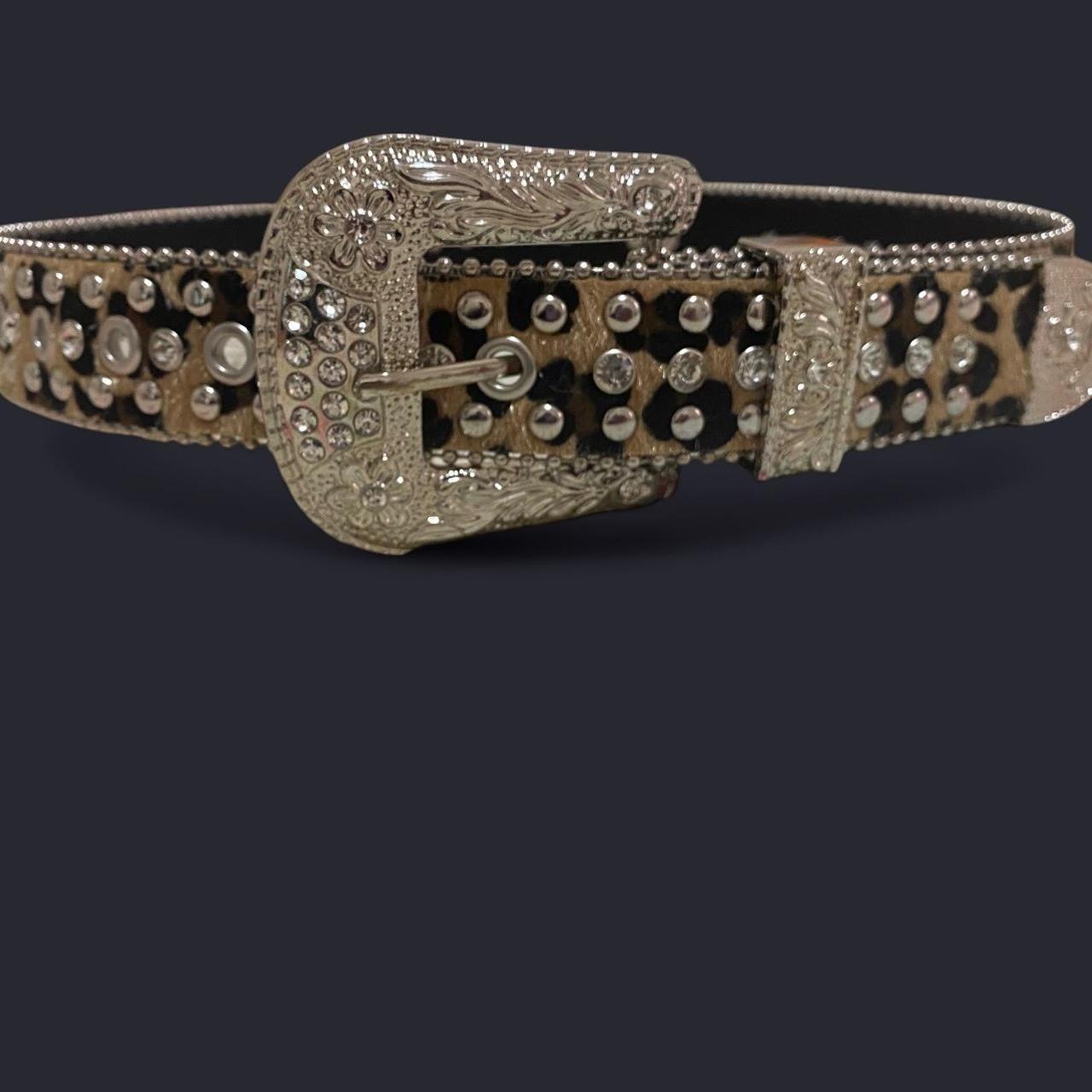 item listed by alycthrifts