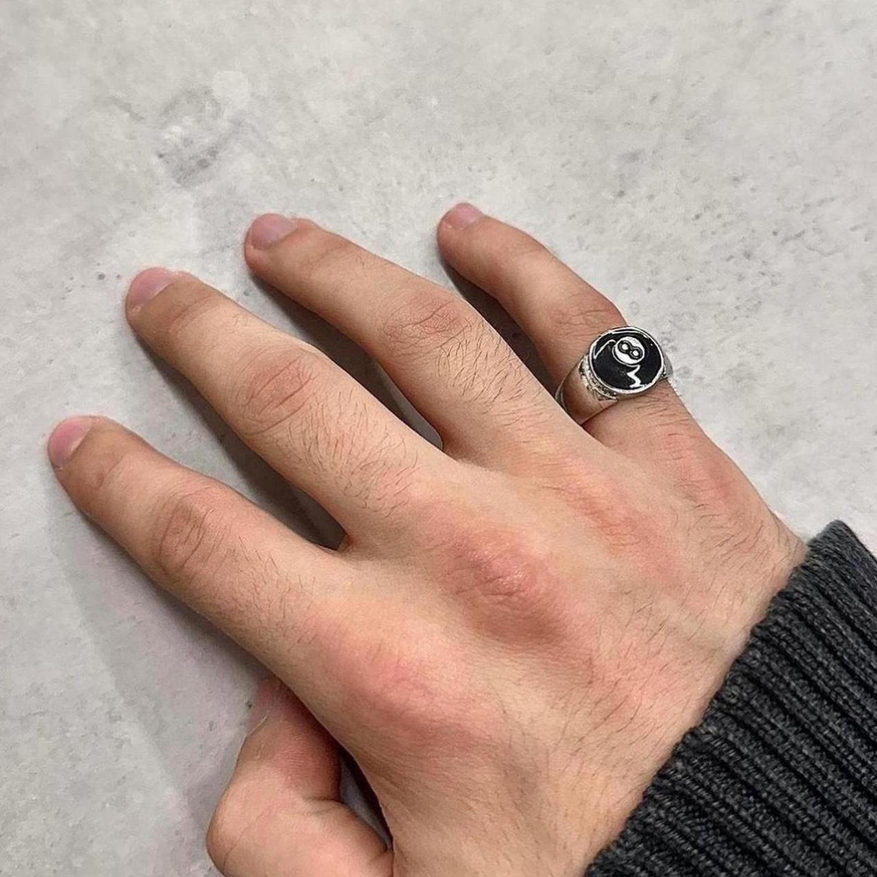 小物 Stussy Ring does anyone know the material of these stussy rings? its not
