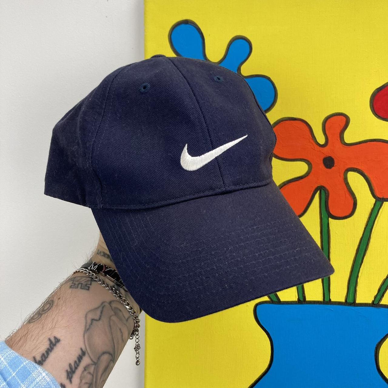 mens navy nike cap