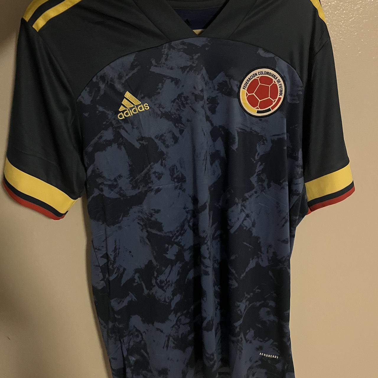 Adidas Colombia home jersey XXL on the tag but it