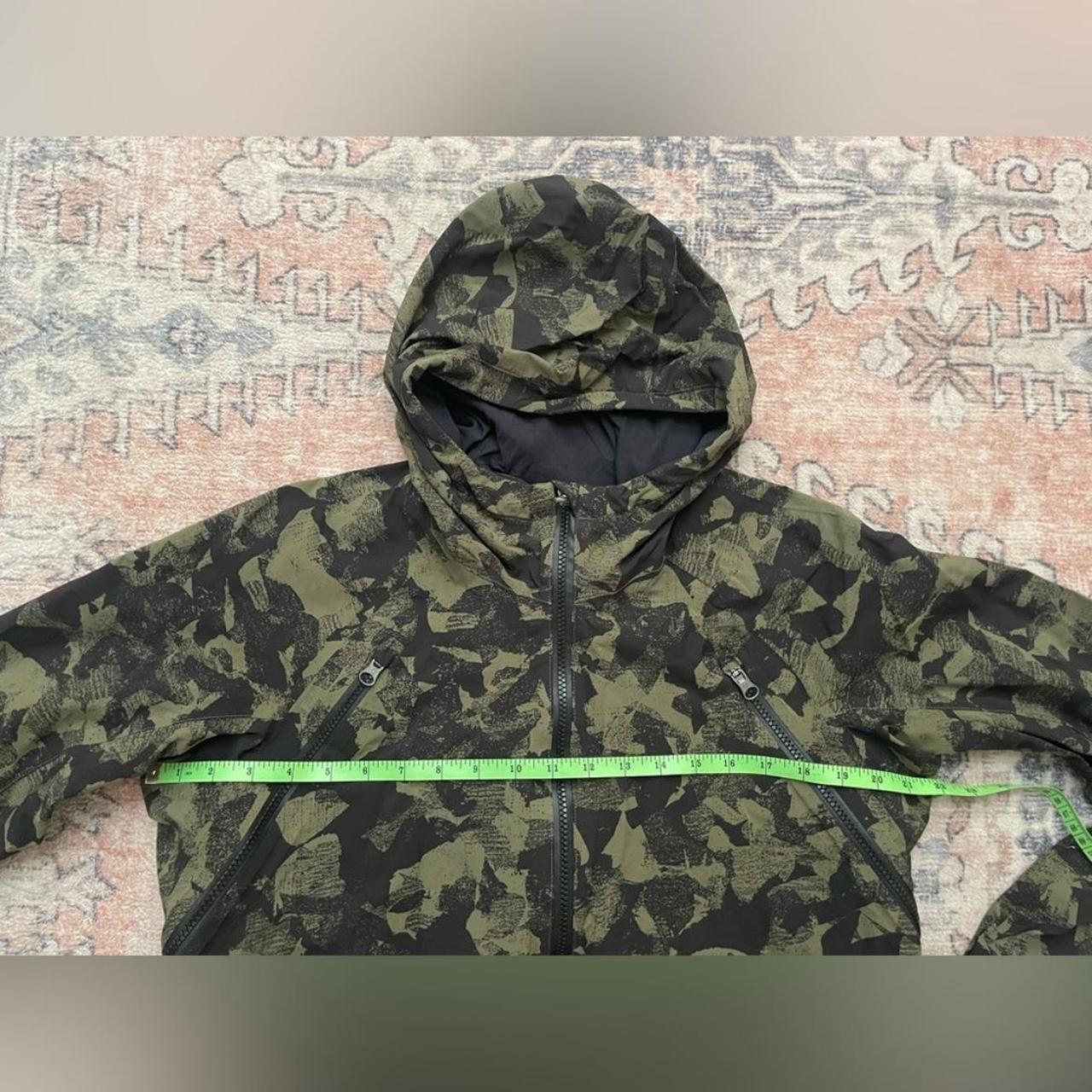 Lululemon Rise & Shine Hooded Zip Up Green Camo Jacket Women's newest 2