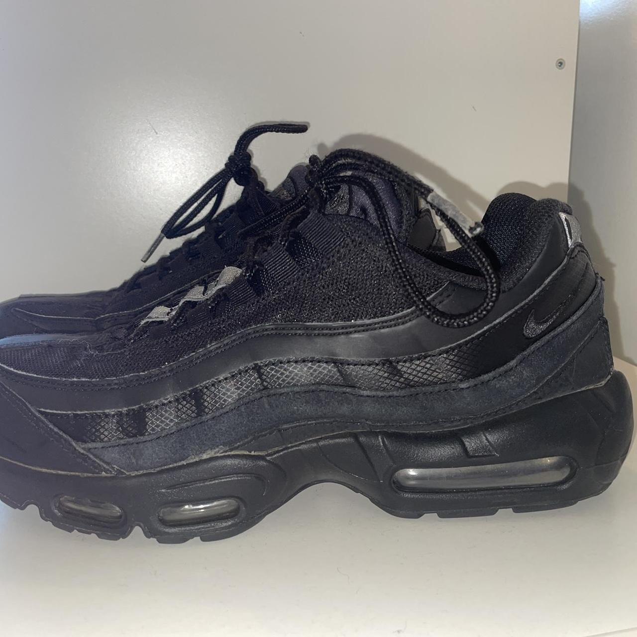 air max 95s black