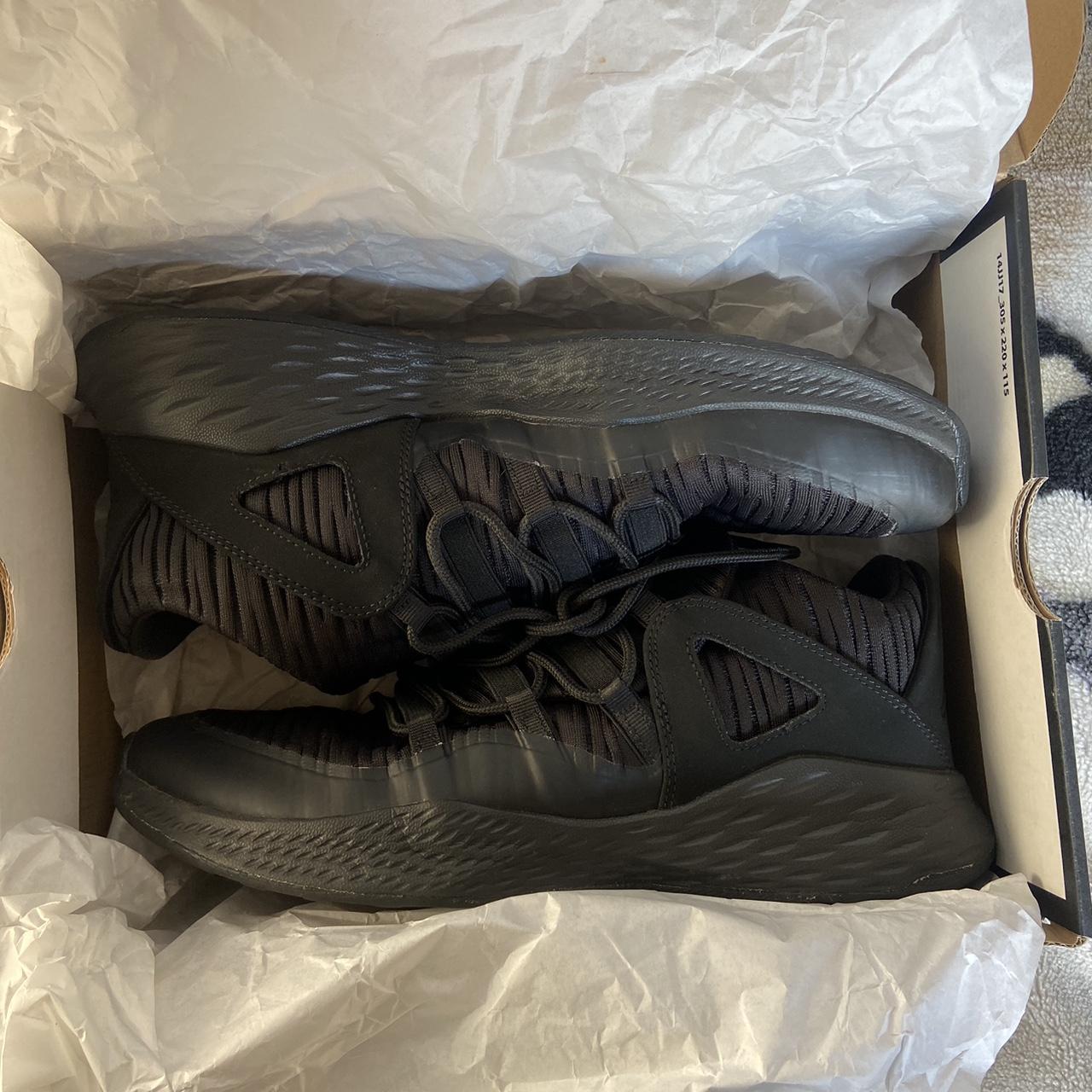 jd all black trainers