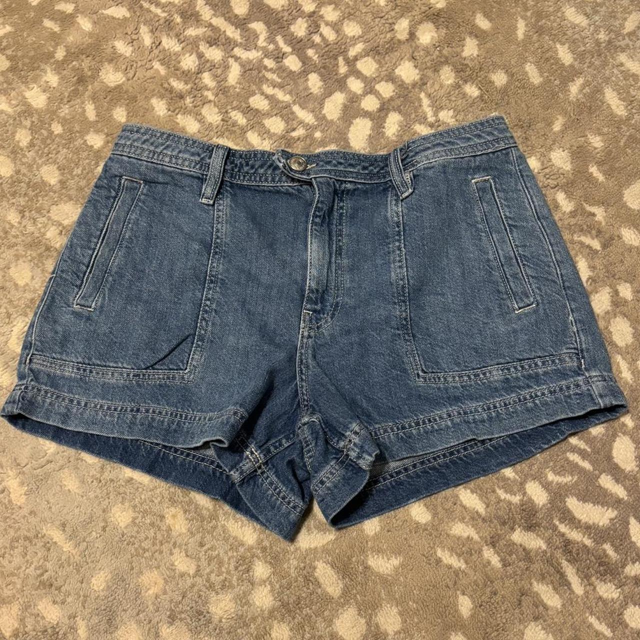 Cute forever 21 denim shorts Mid waist Dark wash Depop