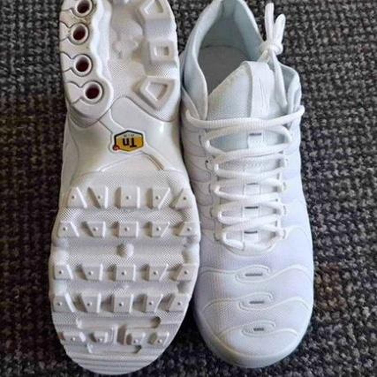 tns laces