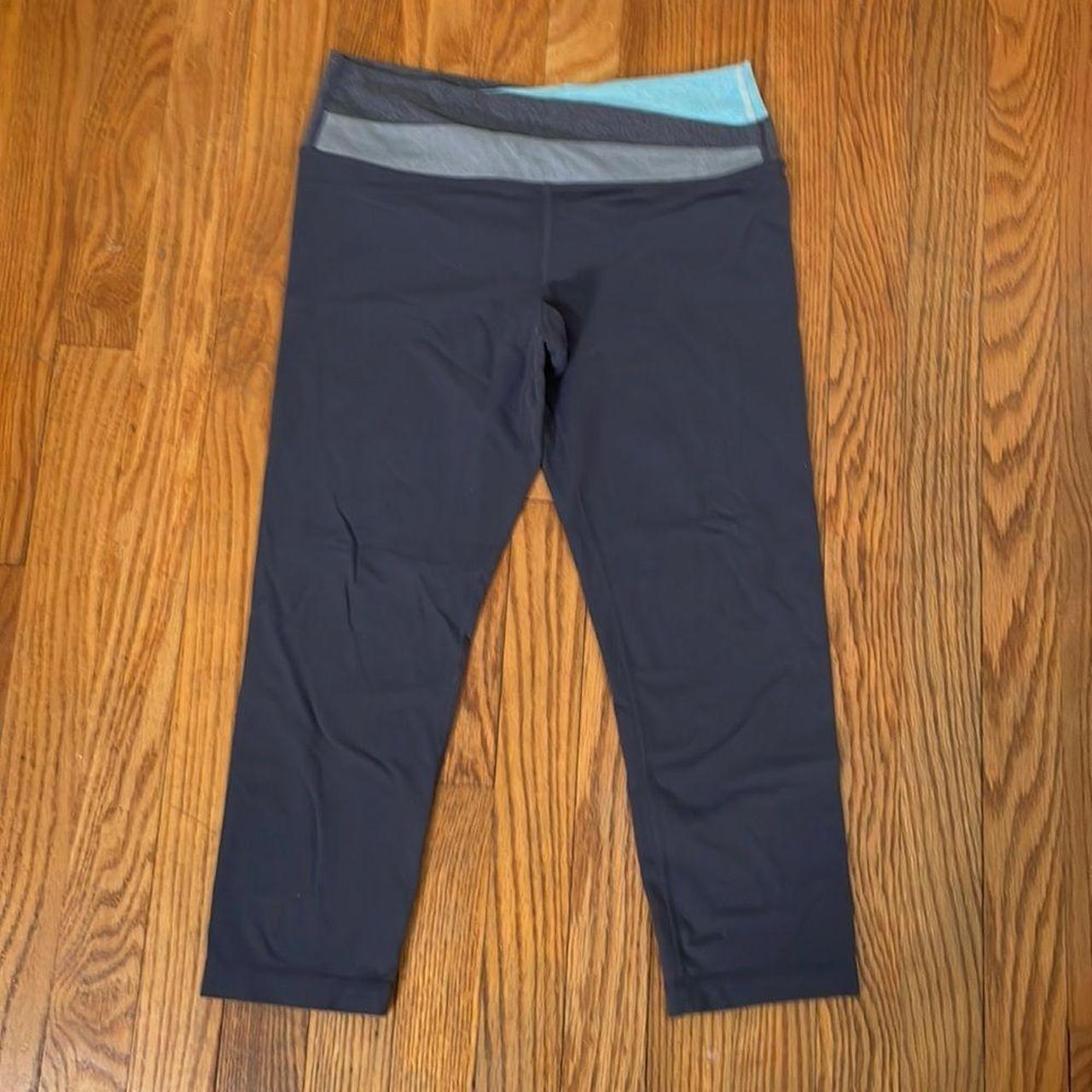 Lululemon astro crop online