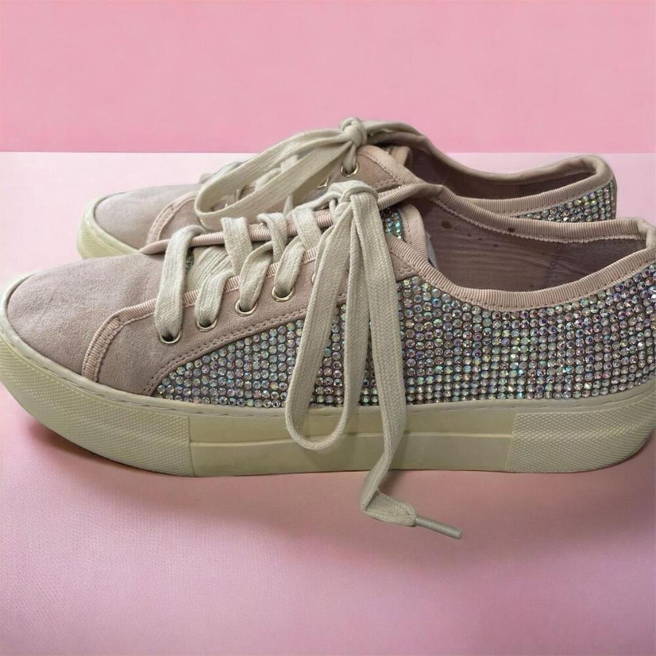 Gianni Bini Women's Size 8M Tan Suede Depop