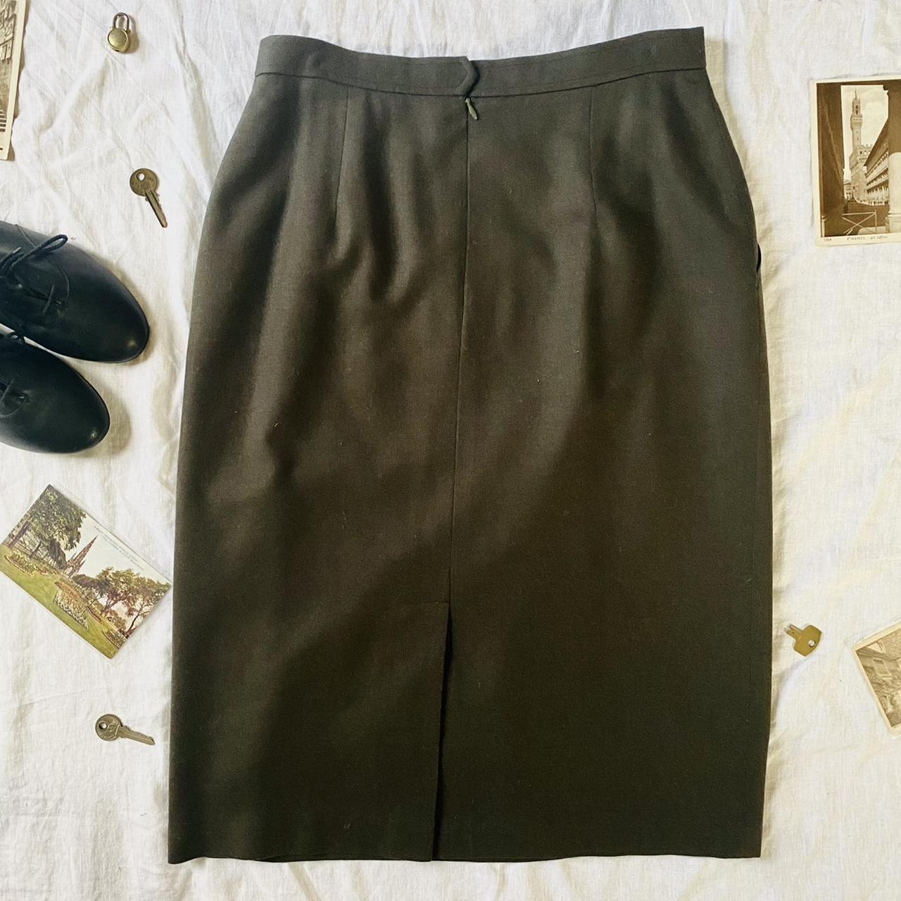 vintage evan picone skirt 🍁🍂 ABOUT THE ITEM... - Depop