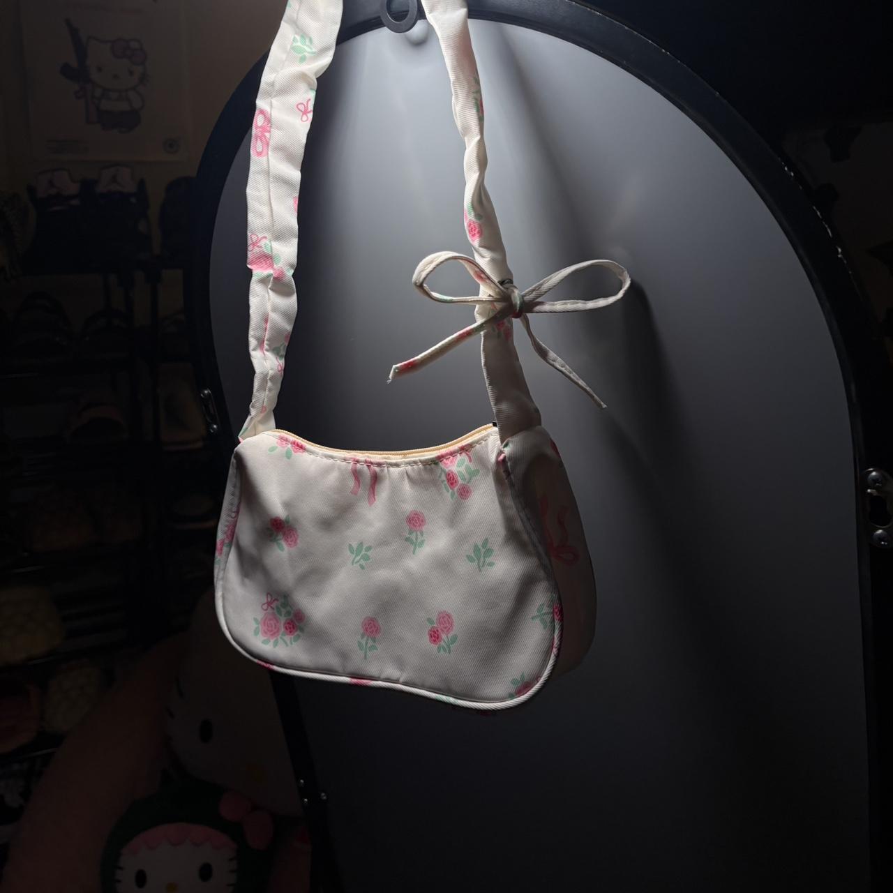 item listed by thisangelscloset