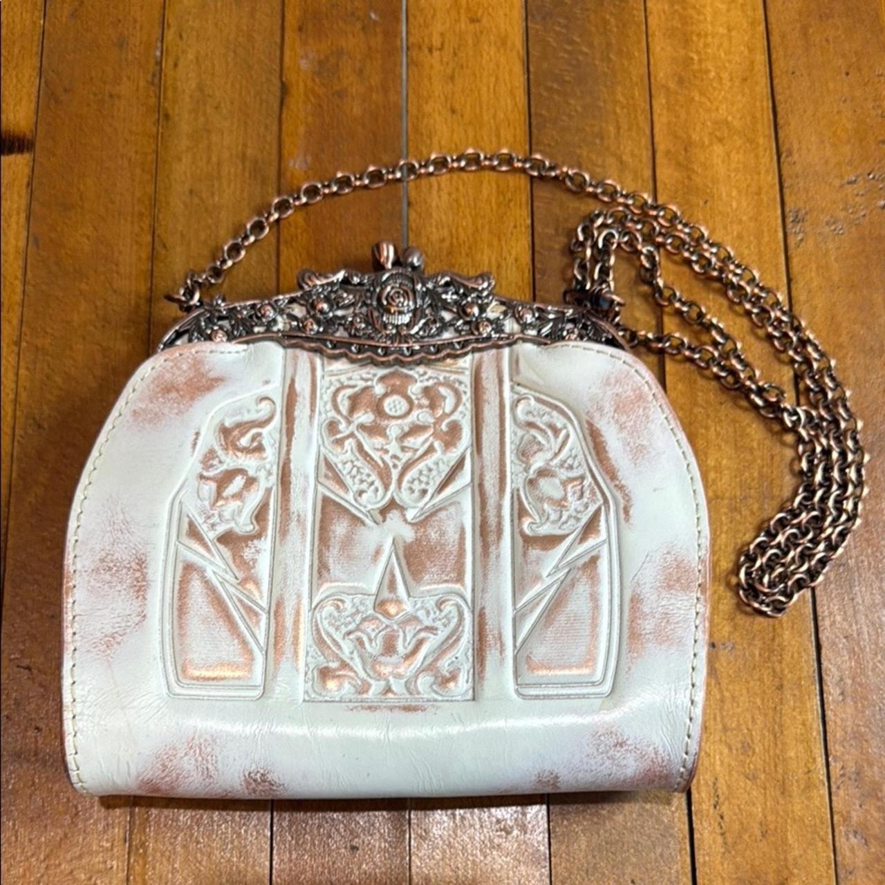 item listed by michelefenton