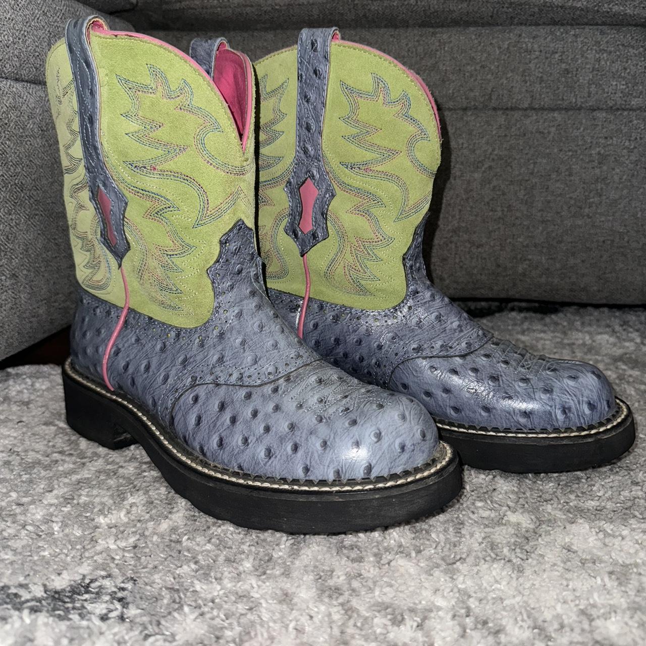 Light blue Ariat boots size Lightly