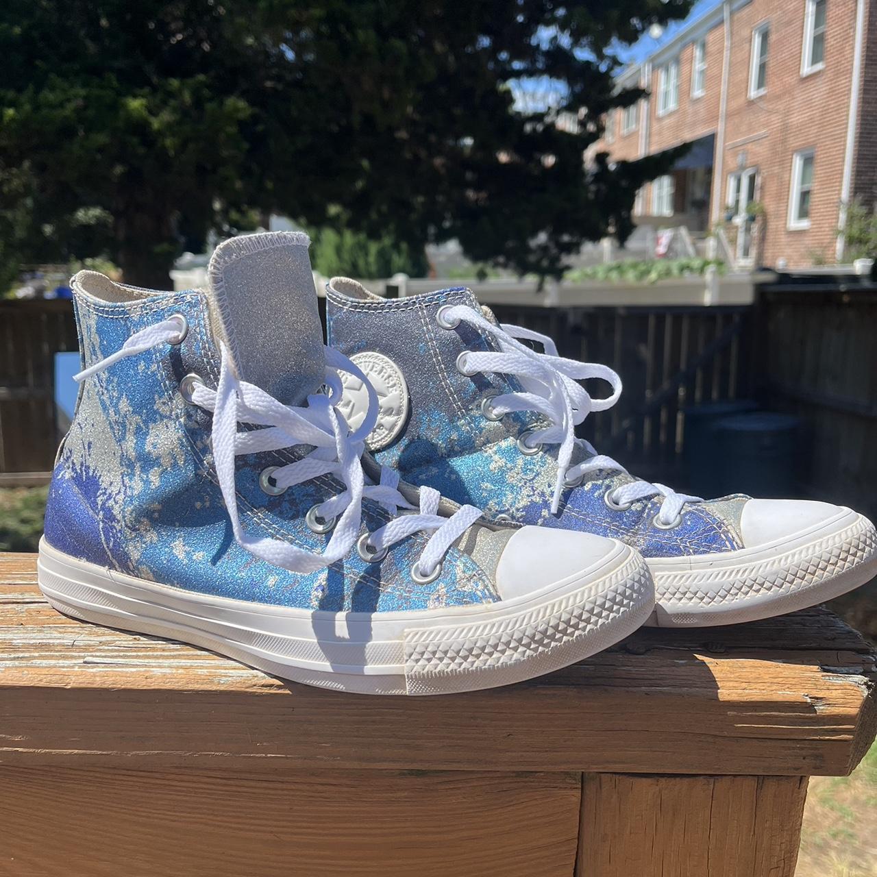 Women s 7.5 Mens 6.5 White and Blue sparkle