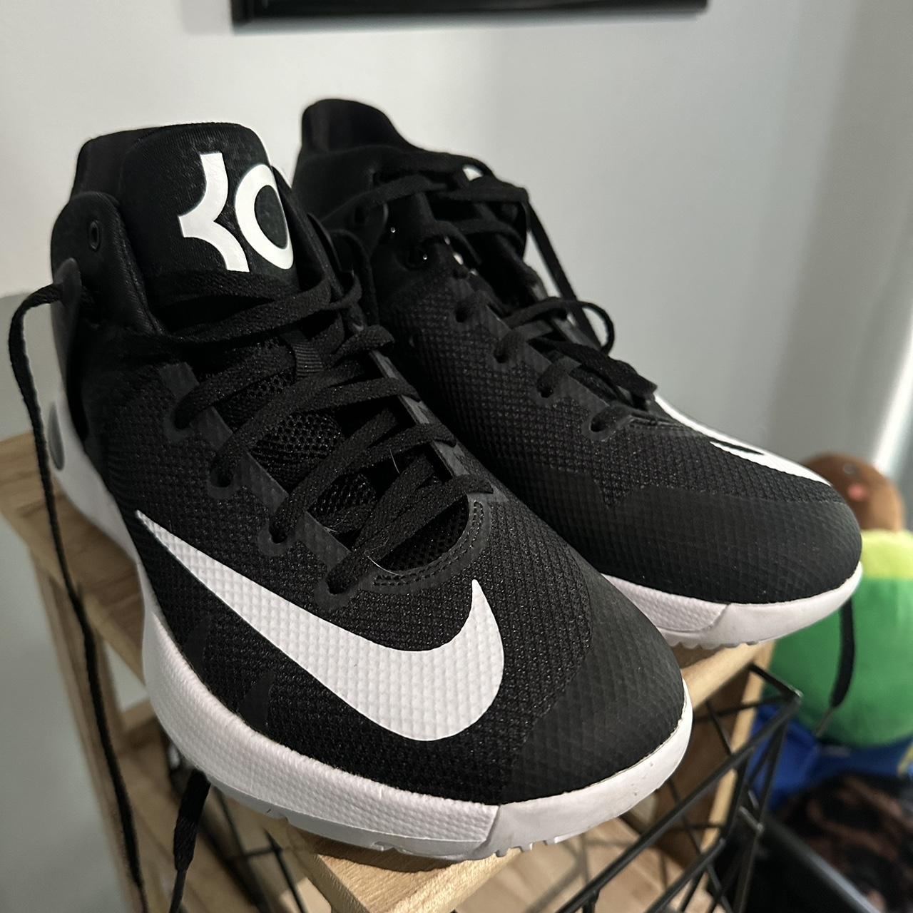 M7.5 W9 2016 Nike Zoom KD basketball shoes. Only. Depop