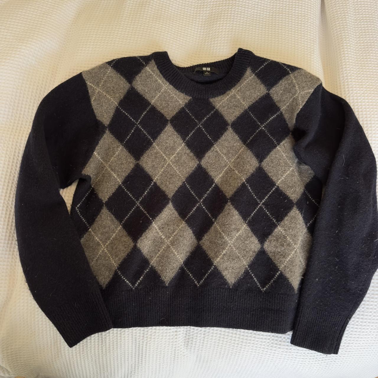 Uniqlo argyle knitted jumper Fits like uk 8 - Depop