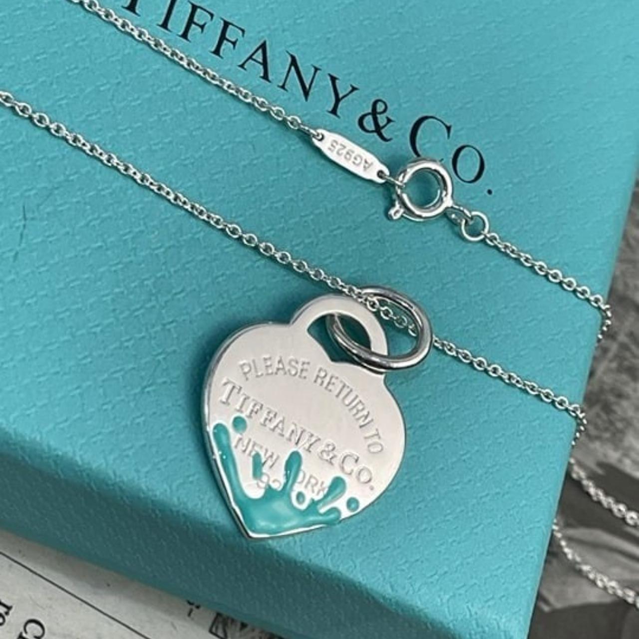 **Gorgeous Tiffany & shops Co Necklace**