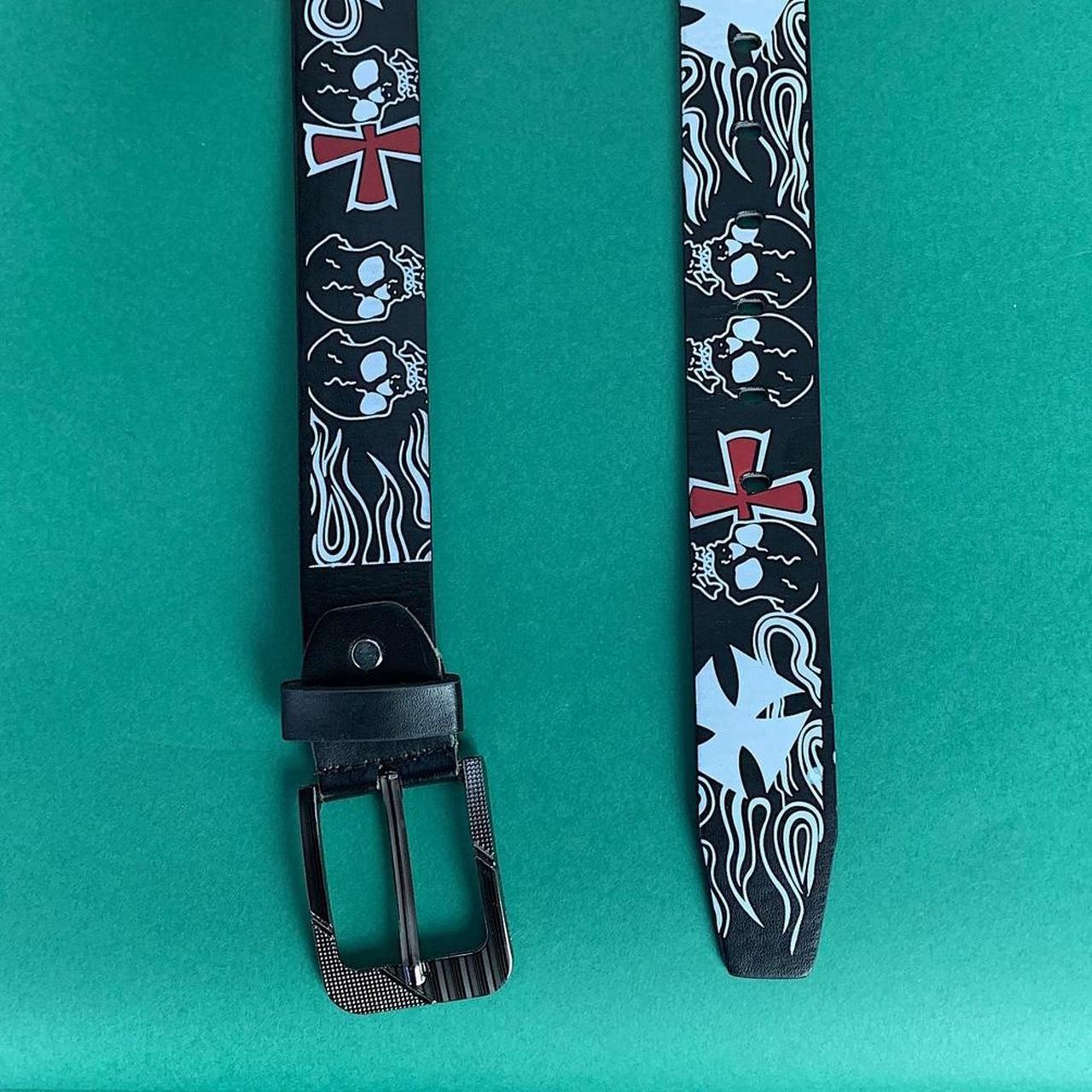 Vintage Y2k 2000s style skull grunge emo black and | Depop
