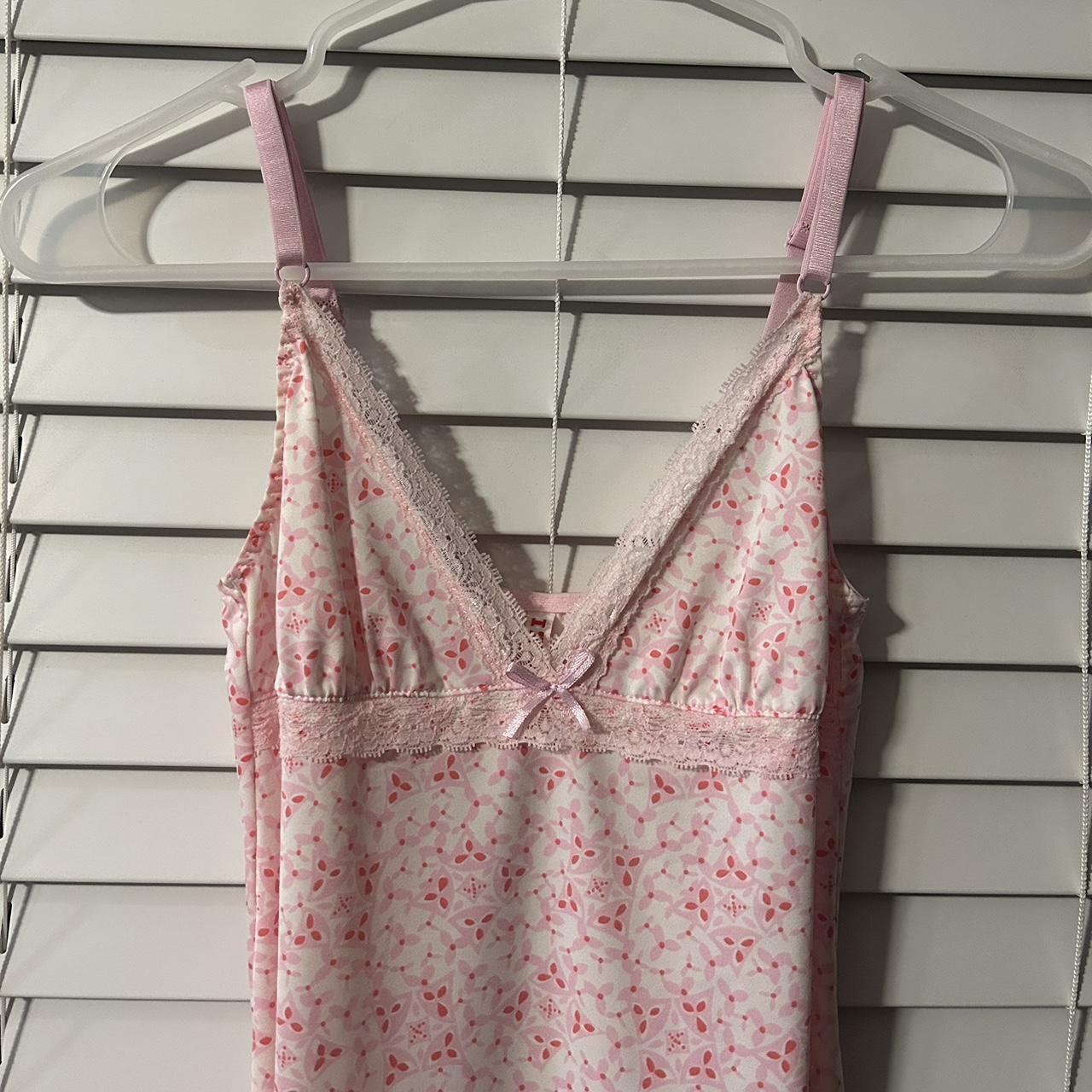 IZOD pink floral cami slip dress! In great... - Depop