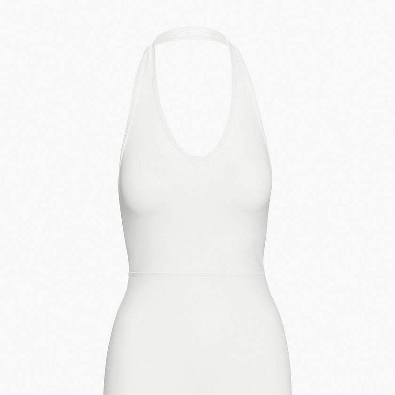 AritZia tennis dress in white never worn Depop