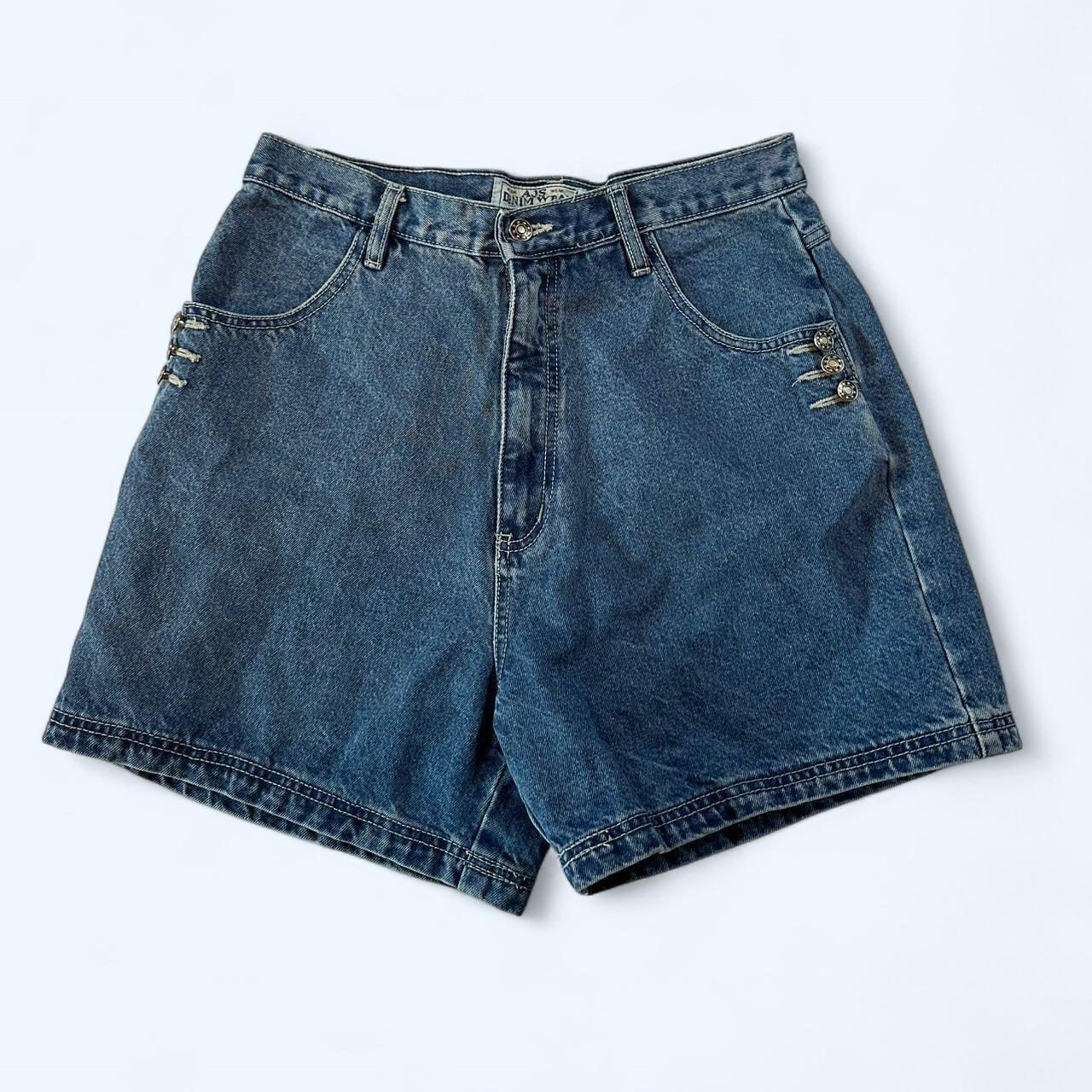 item listed by realonesvintage