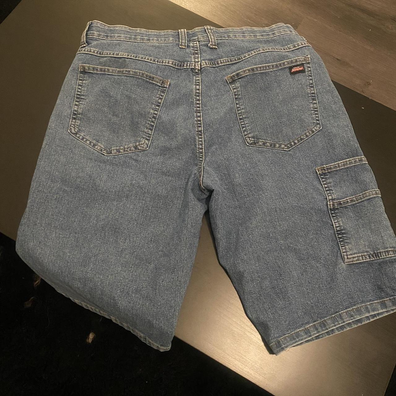 item listed by planturstyle