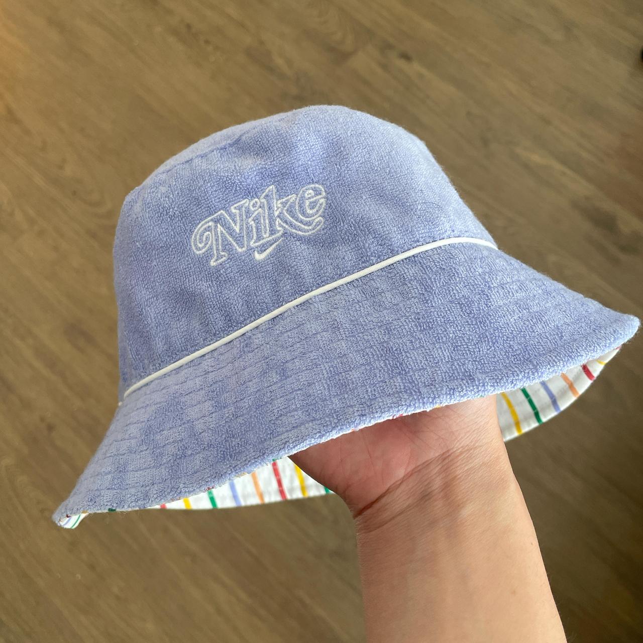 Nike reversible bucket hat, size S/M
