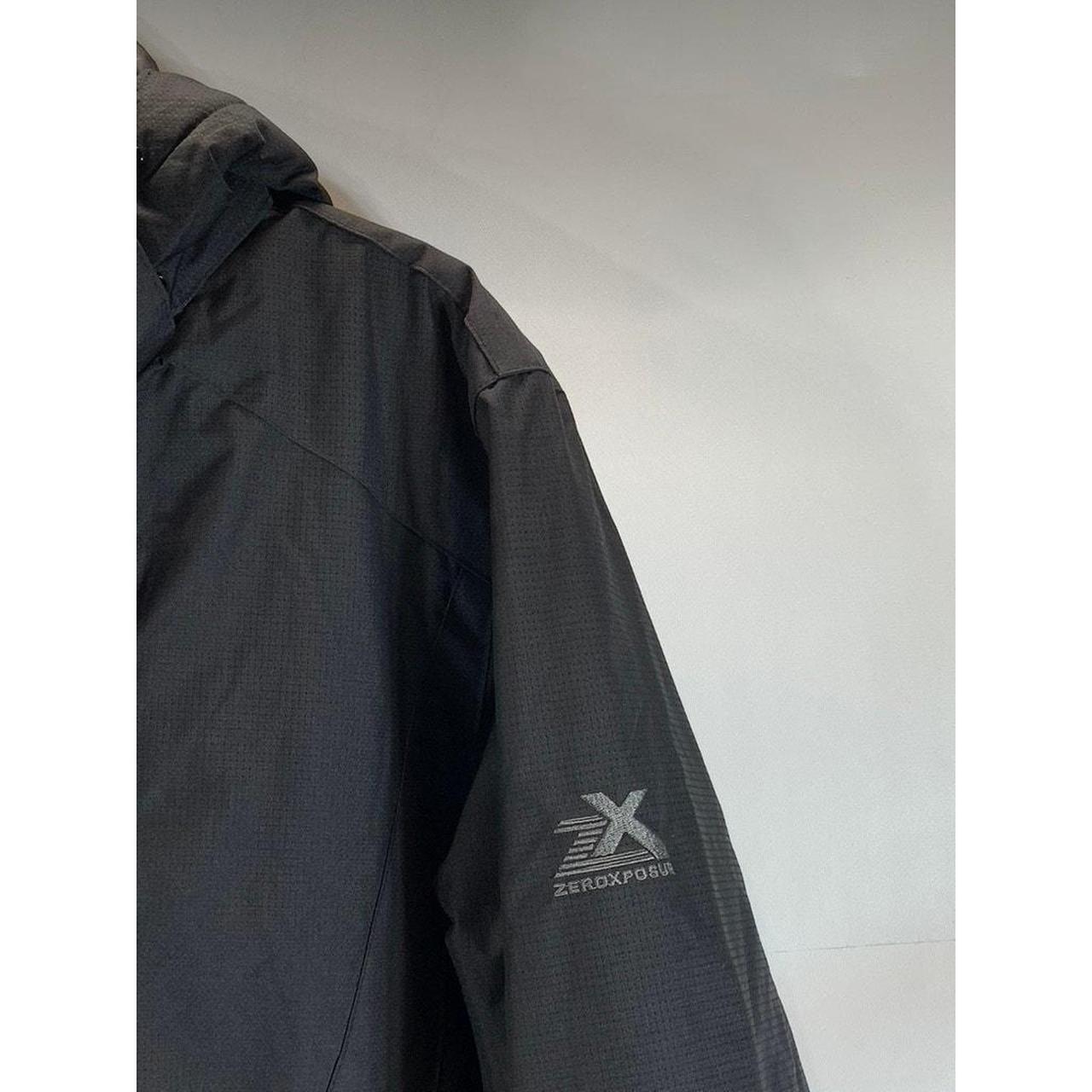 ZEROXPOSUR Men's Black Solid Hooded Zip-Up | Depop