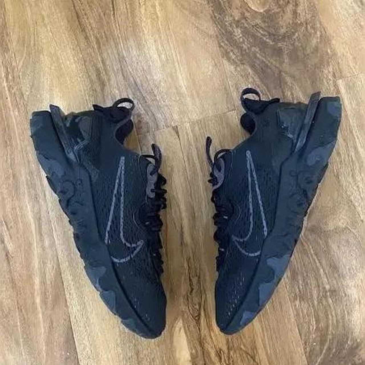 reacts nike black