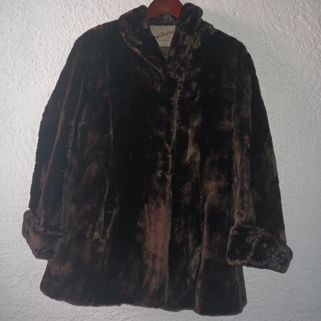 Vintage 1950s Grays Fur Coat from Hagerstown MD,... - Depop