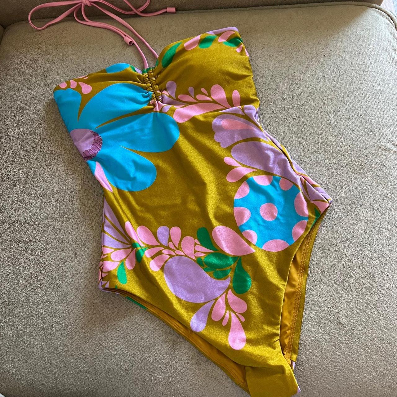 item listed by lizasclosetnyc