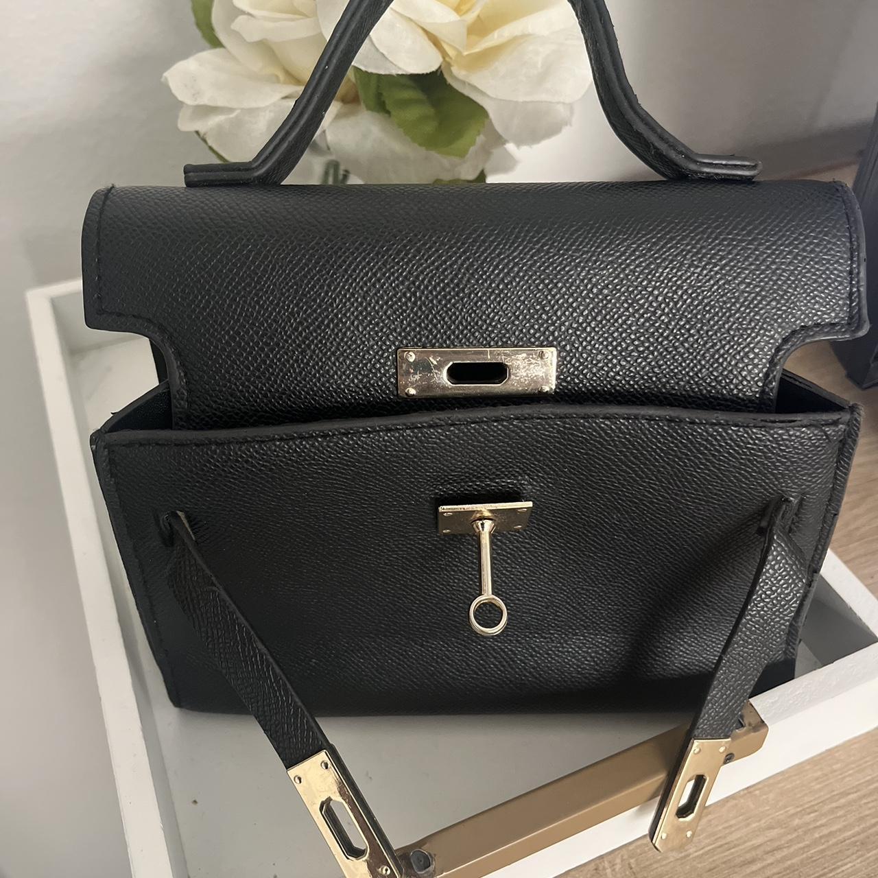 Black Mini Bag. Been handle with much Love 💕 - Depop