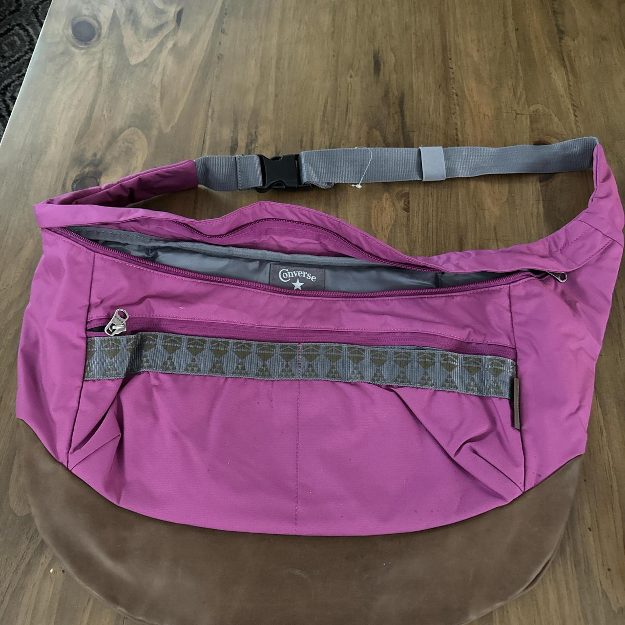 Pink converse messenger bag online