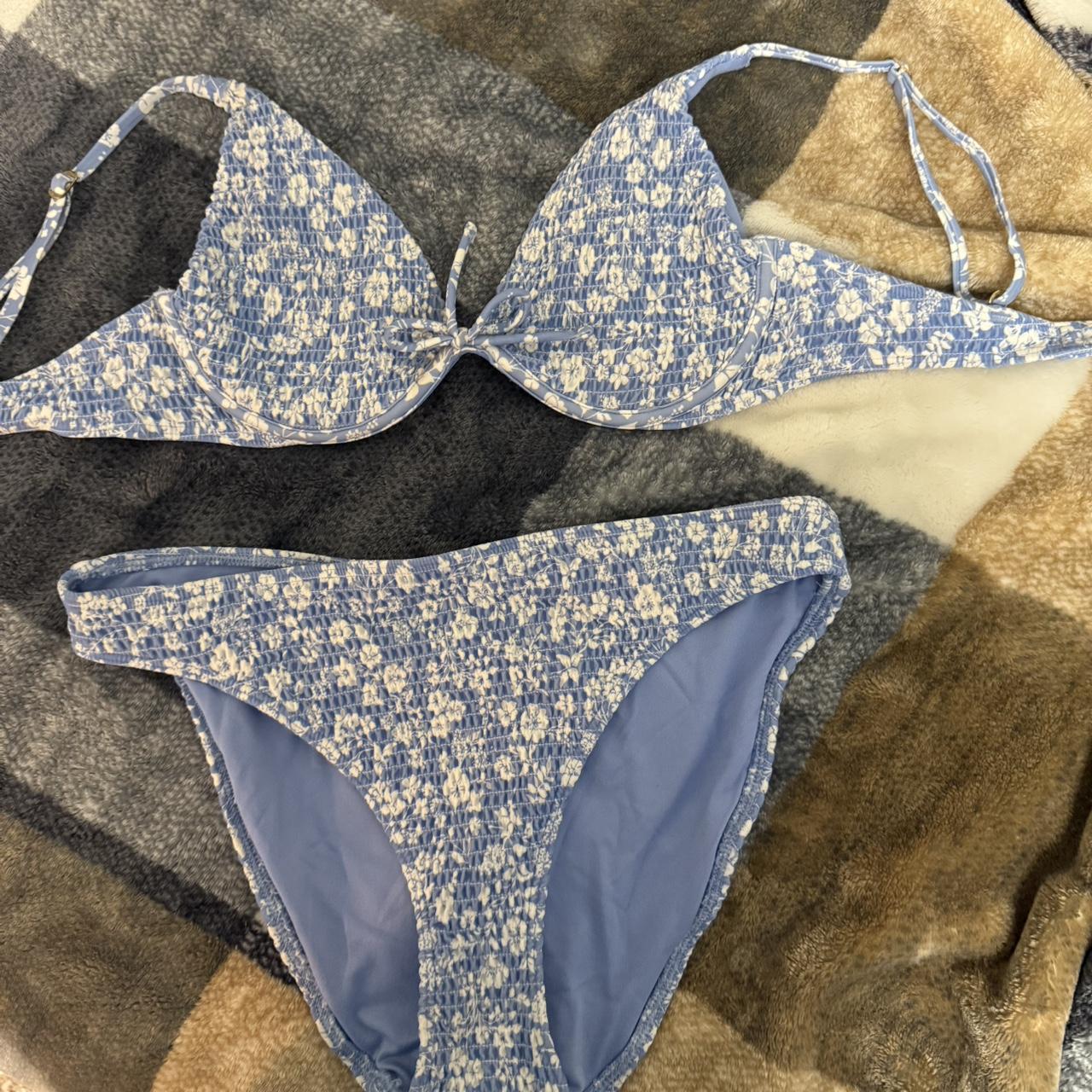 item listed by alexissamante