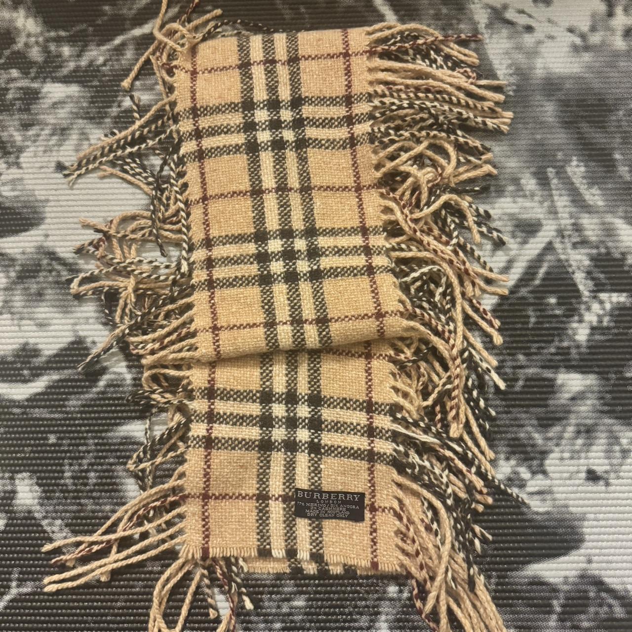 AUTHENTIC burberry woolen scarf very good. Depop