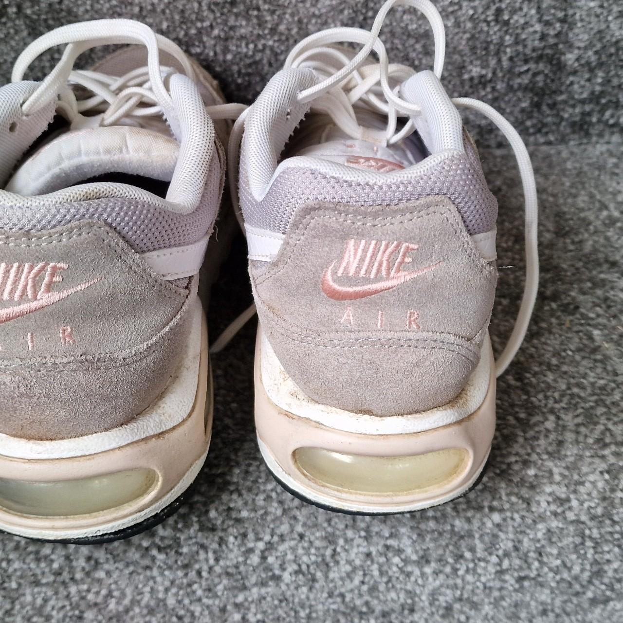 ladies nike air trainers size 4