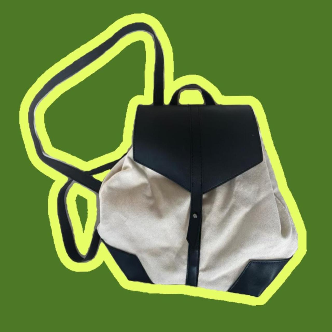 Adventure pack by Deux Lux NEVER USED Depop