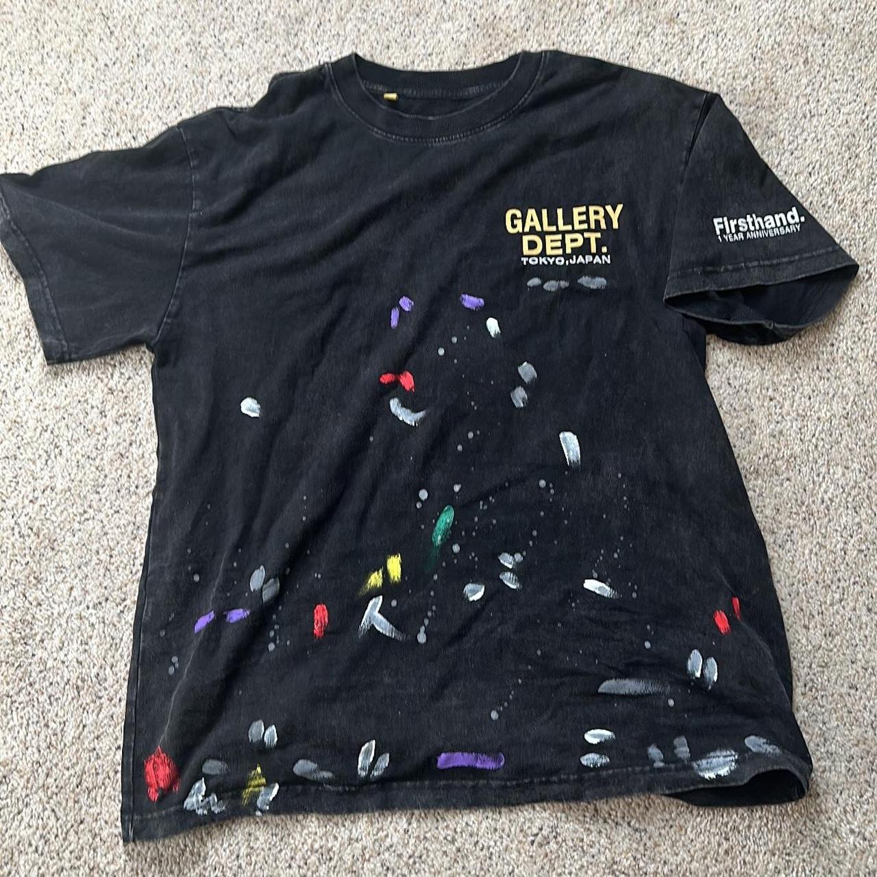 Gallery dept outlets tee size S