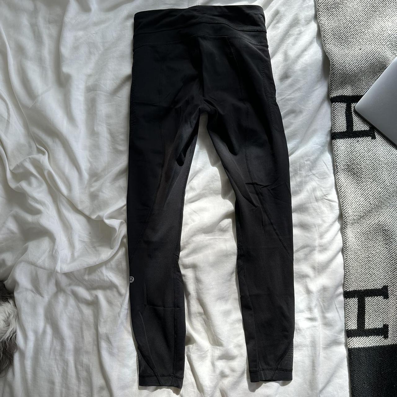 Lululemon leggings with mesh / zipper / pocket - Depop