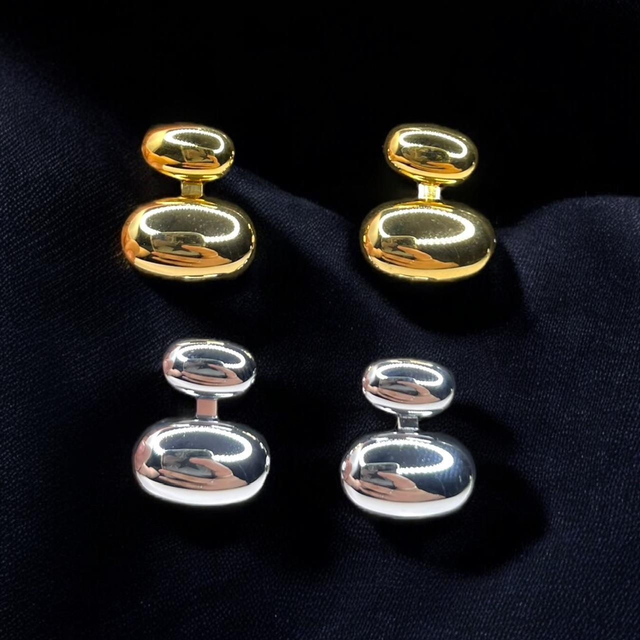 item listed by poisedjewels