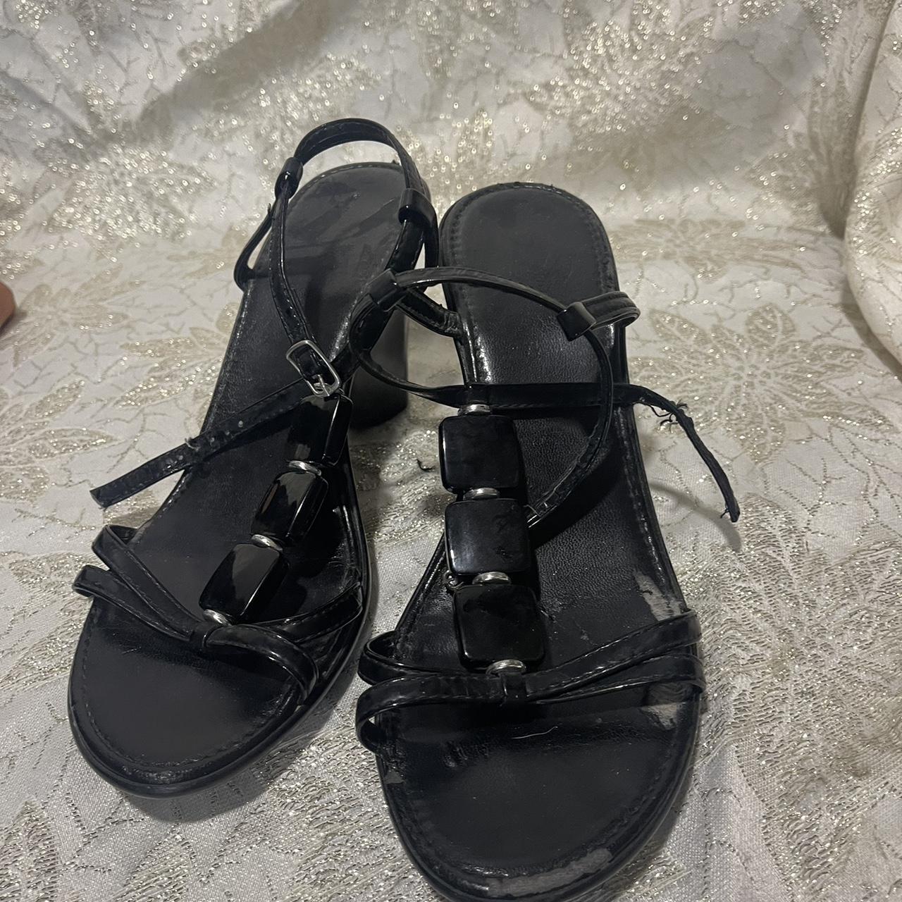 Cute strap and beaded black heels size 8 - Depop