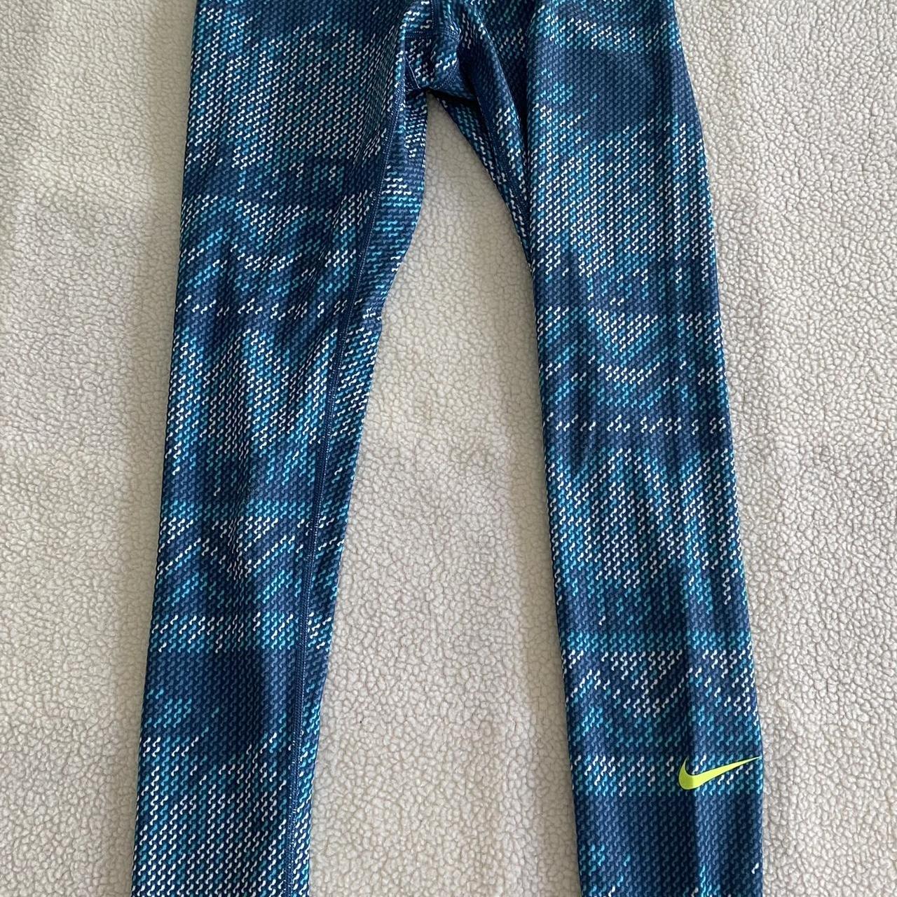 Nike plaid leggings best sale