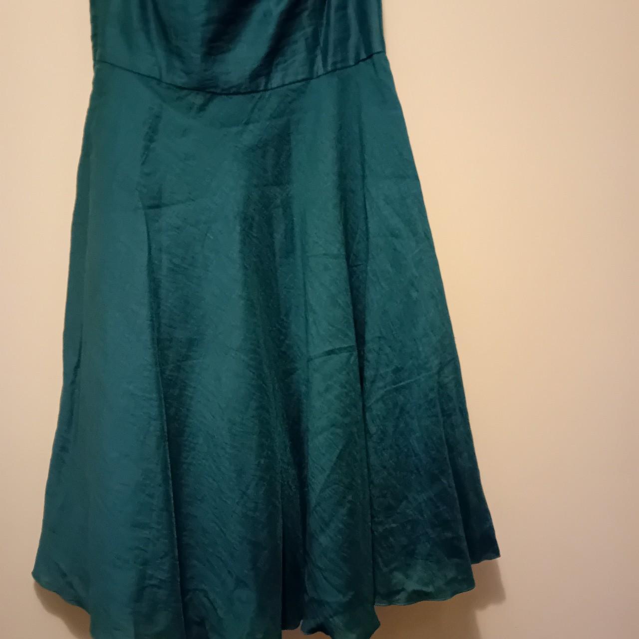 Fabolous green dress worn once..there are two side... - Depop