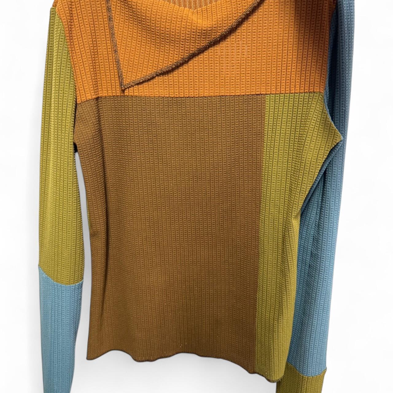 item listed by s1098596179