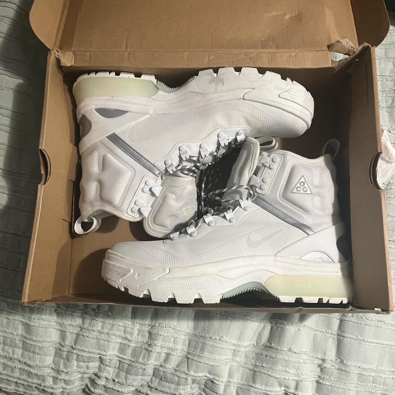 acg boots 10.5